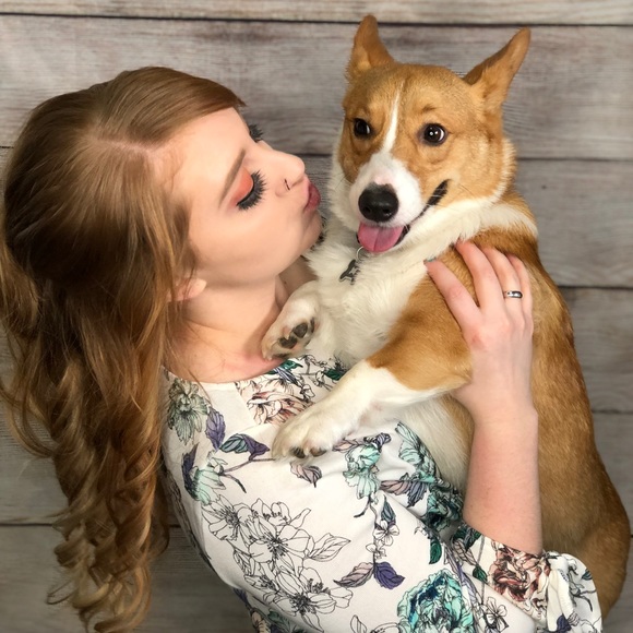 Meet your Posher, Hailey - Picture 8 of 8